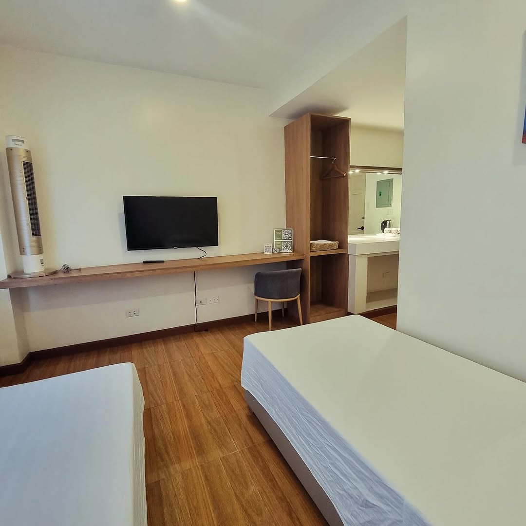 Deluxe Twin Room — room detail